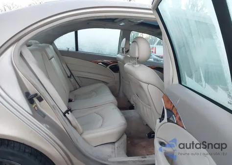 2005 Mercedes-Benz E 320 4Matic z USA, uszkodzony, nr VIN WDBUF82J25X168823